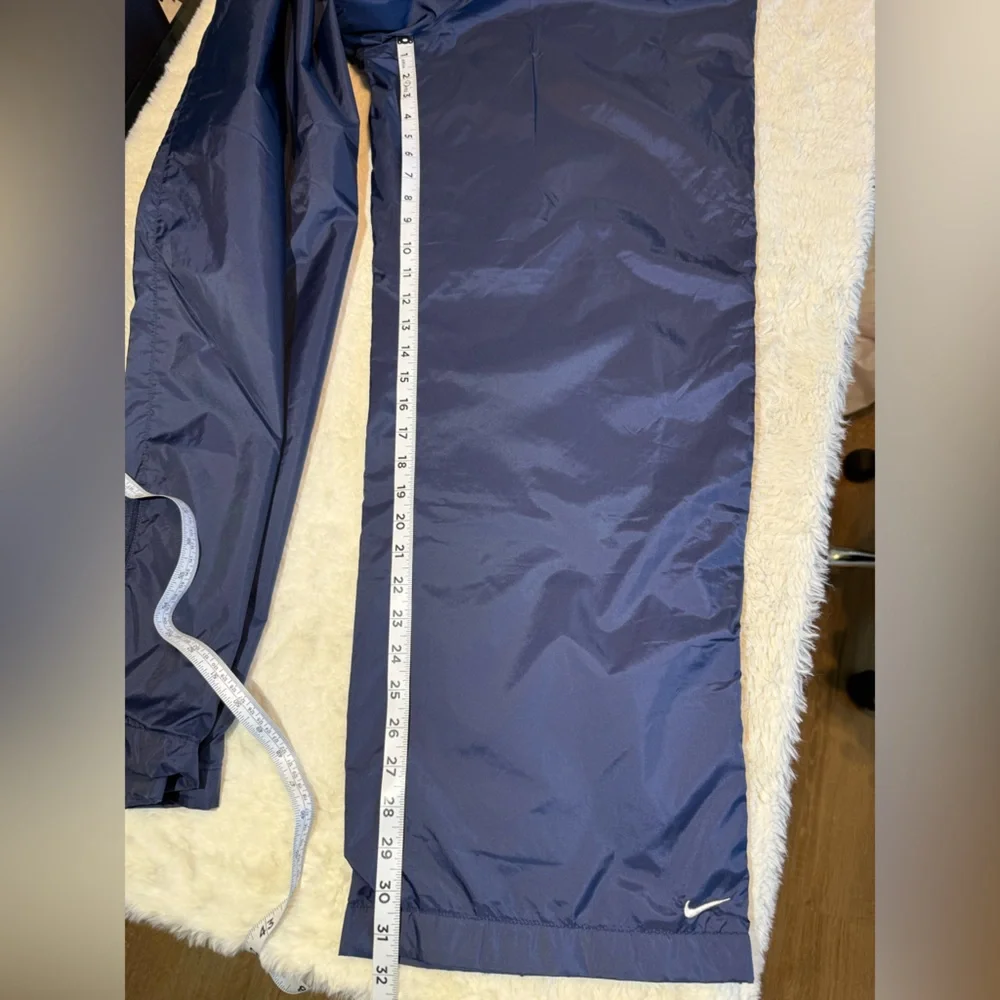 Nike vintage navy
